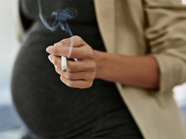 تصویر-تاثیر-سیگار-بر-بارداری-8513