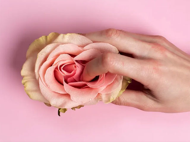 تصویر-رابطه-بعد-از-عمل-تنگی-واژن-8744